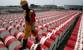 طولاني‌ترين كاهش پي‌درپي قيمت نفت از بحران مالي 2008 تاكنون