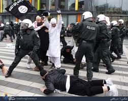 آلمان مي‌گويد 300 جهادگرا مواجه با محاكمه قانوني هستند