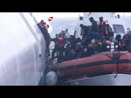 نجات يافتن 600 مهاجر غيرقانوني توسط گارد ساحلي ايتاليا