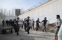 تهديد زندانيان سياسي كرد زندان اروميه توسط رئيس جنايتكار زندان و رئيس اطلاعات به اعدام