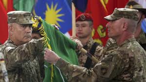 افغانستان: پرچم نيروهاي ناتو در افغانستان به علامت پايان ماموريت جنگي پائين آورده شد