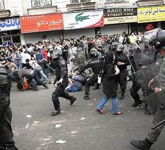 درگيري جوانان و نيروي يگان ويژه در شهركرد