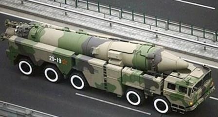 عربستان سعودي براي مقابله با تهديد ايران موشكهاي بالستيك خريداري مي‌كند