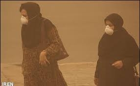 آلودگي هوا و ريزگردها، هوا را در بندرعباس به وضعيت خطرناك رسانده است