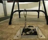 شكنجه هاي وحشيانه و اخاذي از زندانيان در زندان مركزي زابل