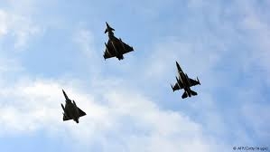 رهگيري يك هواپيماي آمريكايي توسط روسيه در حريم هوايي بين‌المللي و شكايت آمريكا