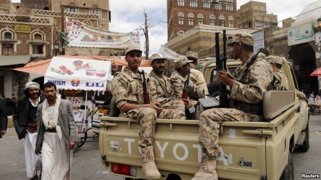 كاخ سفيد : رژيم ايران  حوثي ها را تسليح مي كند