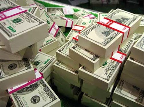 پول مقامات و رهبران رژیم آخوندی دربانک های خارج
