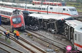دو كشته و بيست مجروح در جريان تصادف قطار در آلمان
