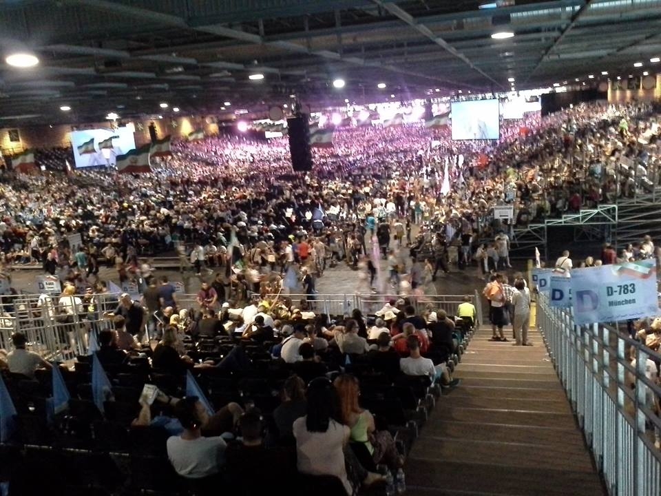 انعكاس گردهمايي بزرگ مقاومت ایران در پاريس