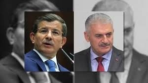 بحران سياسي در تركيه همزمان با اوج گرفتن حمله به هواداران كردها