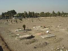 دفن اعدام‌شدگان ۶۷ پيش از حمله مجاهدين