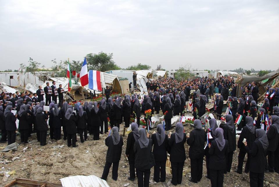 ابراز همبستگی مجاهدان لیبرتی با مردم فرانسه