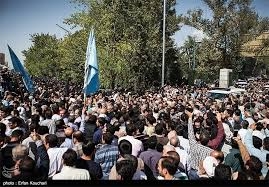 تجمع اعتراضي بيش از پنج هزار کارگر با شعار هيهات من الذله در تهران
