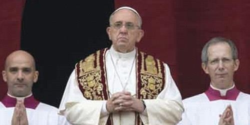 پاپ فرانچسكو  : به ارزش هاي اساسي زندگي باز گرديم